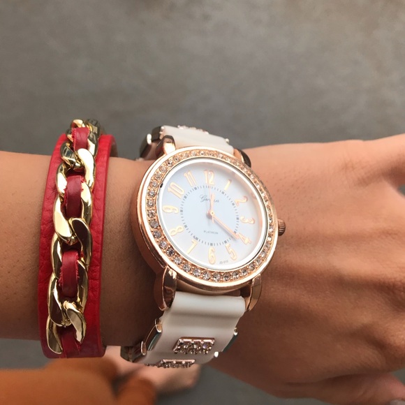 Red & White Set - Picture 5 of 5